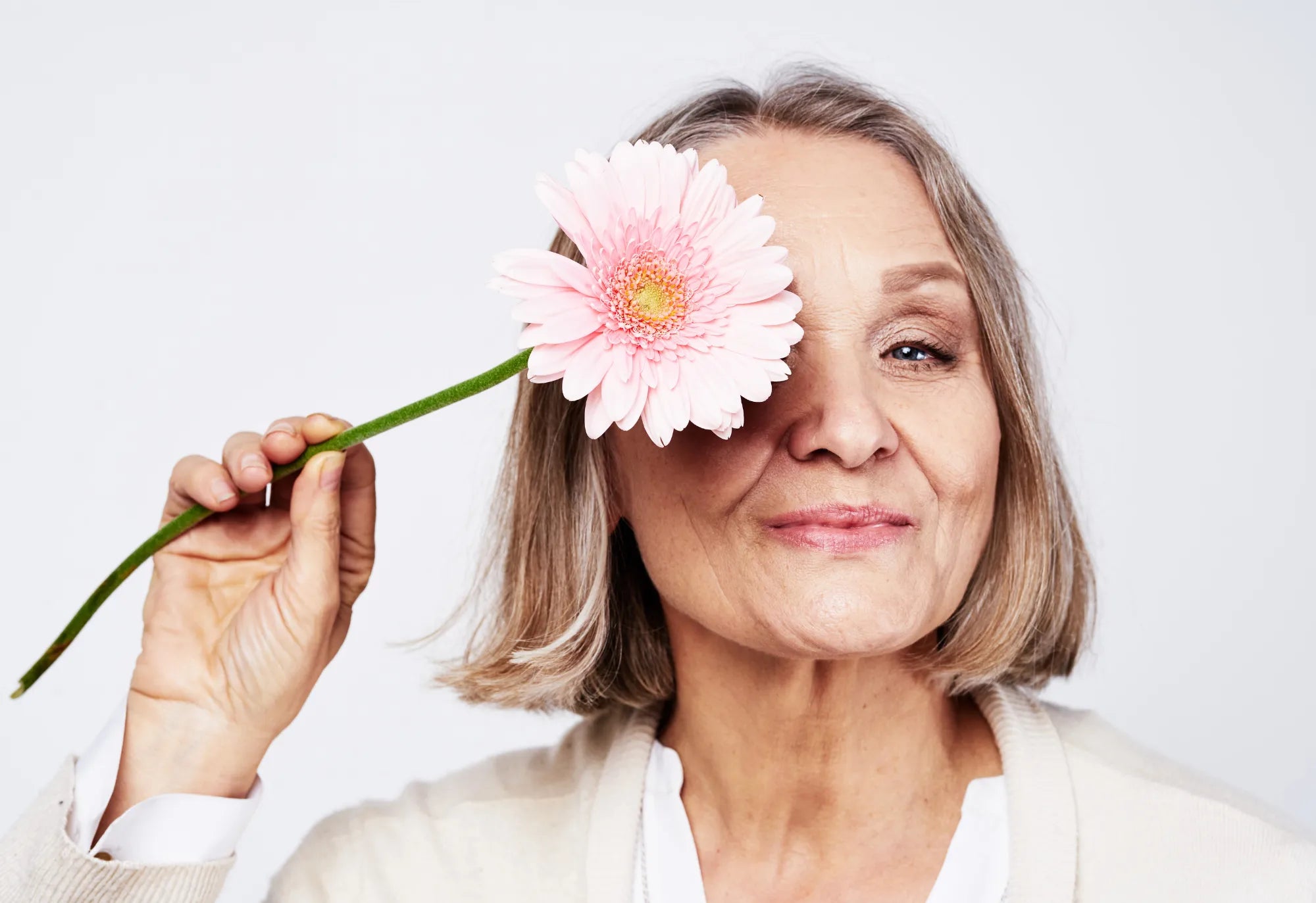 Vodnik po menopavzi: znaki in naravno zdravljenje